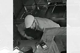 Politie zoekt inbreker