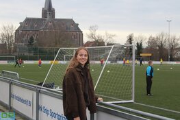 Het jaar van Daphne van Domselaar, over FC Twente, LSVV, Oranje en voetballen in coronatijd