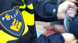 19-jarige man aangehouden voor drie overvallen in Enschede