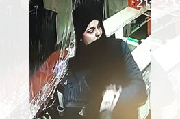 Gezocht: Wie is de man die probeerde een cafetaria in Enschede te overvallen?