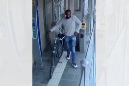 Wie beroofde en mishandelde een man in Enschede?