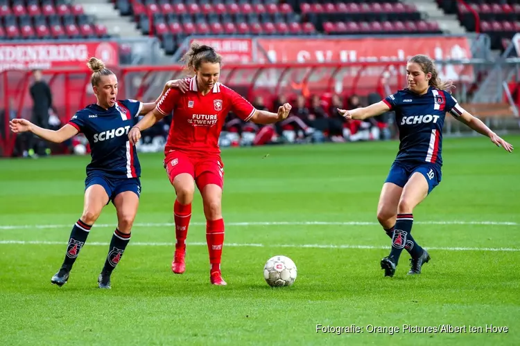 Verschil tussen FC Twente en VV Alkmaar net als vorig seizoen nog altijd enorm