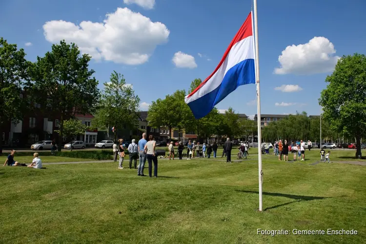 Enschede herdenkt 25 jaar vuurwerkramp
