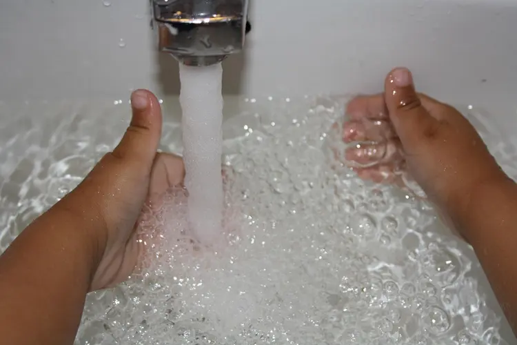 Twentenaren ontdekken de voordelen van zacht water: groeiende vraag naar waterontharders in Enschede