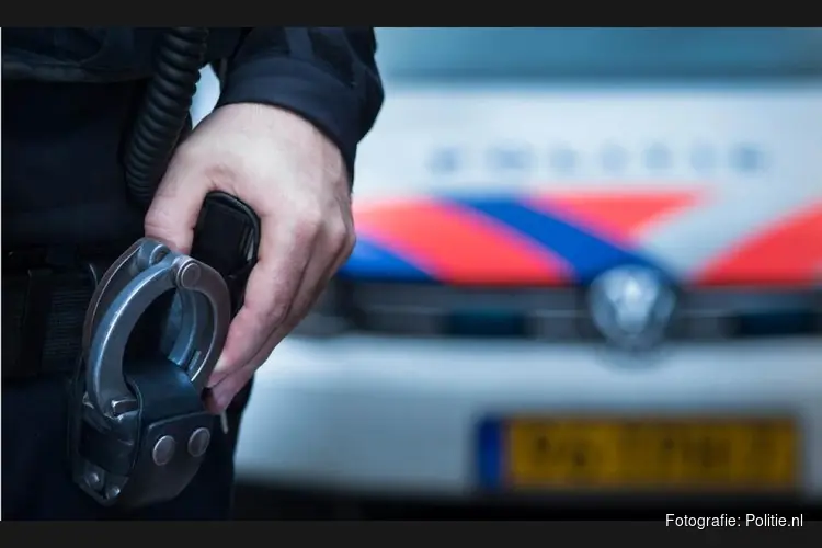 Politie vindt wapen bij actie in Hengelo; persoon aangehouden