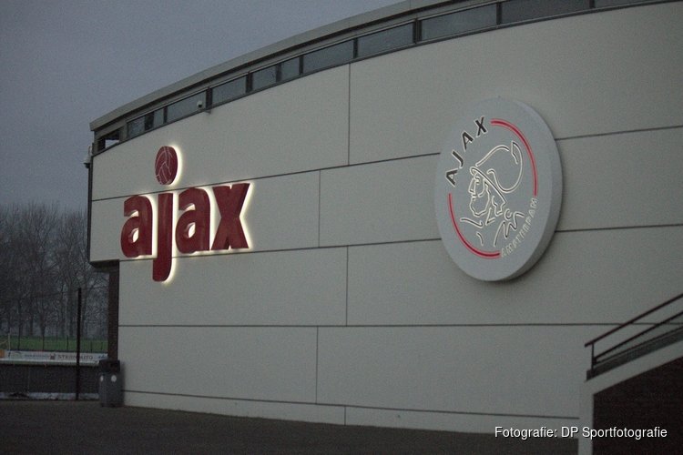 Doelpuntloos gelijkspel bij vrouwentopper tussen Ajax en FC Twente