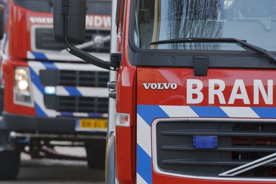 Voertuig verwoest door brand in Hengelo