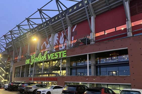 FC Twente haalt flink uit tegen DAC 1904