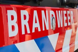 Bedrijfspand beschadigd naar flinke brand in Enschede
