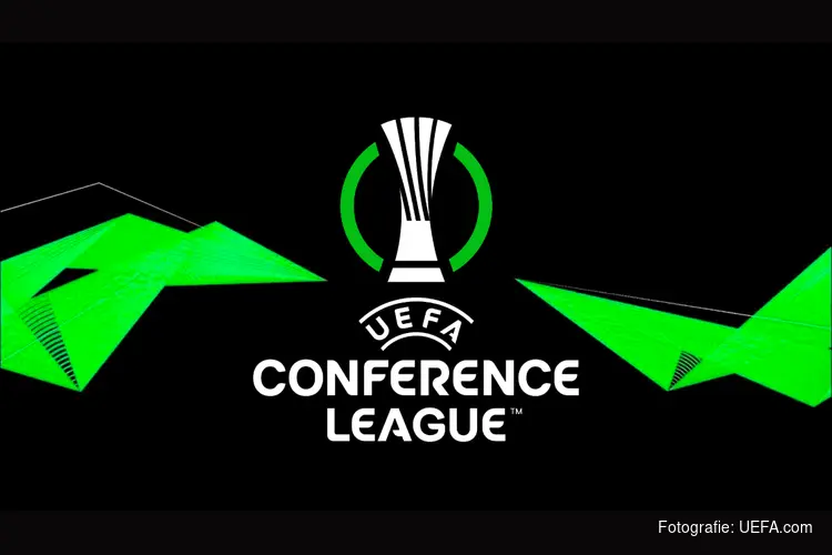 FC Twente naar play-offs Conference League