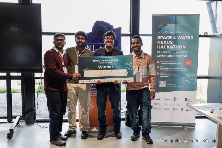 Studenten Universiteit Twente winnen Space & Water-hackathon in Noordwijk