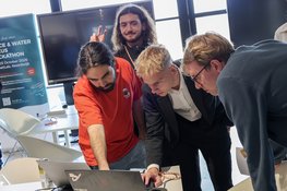 Studenten Universiteit Twente winnen Space & Water-hackathon in Noordwijk